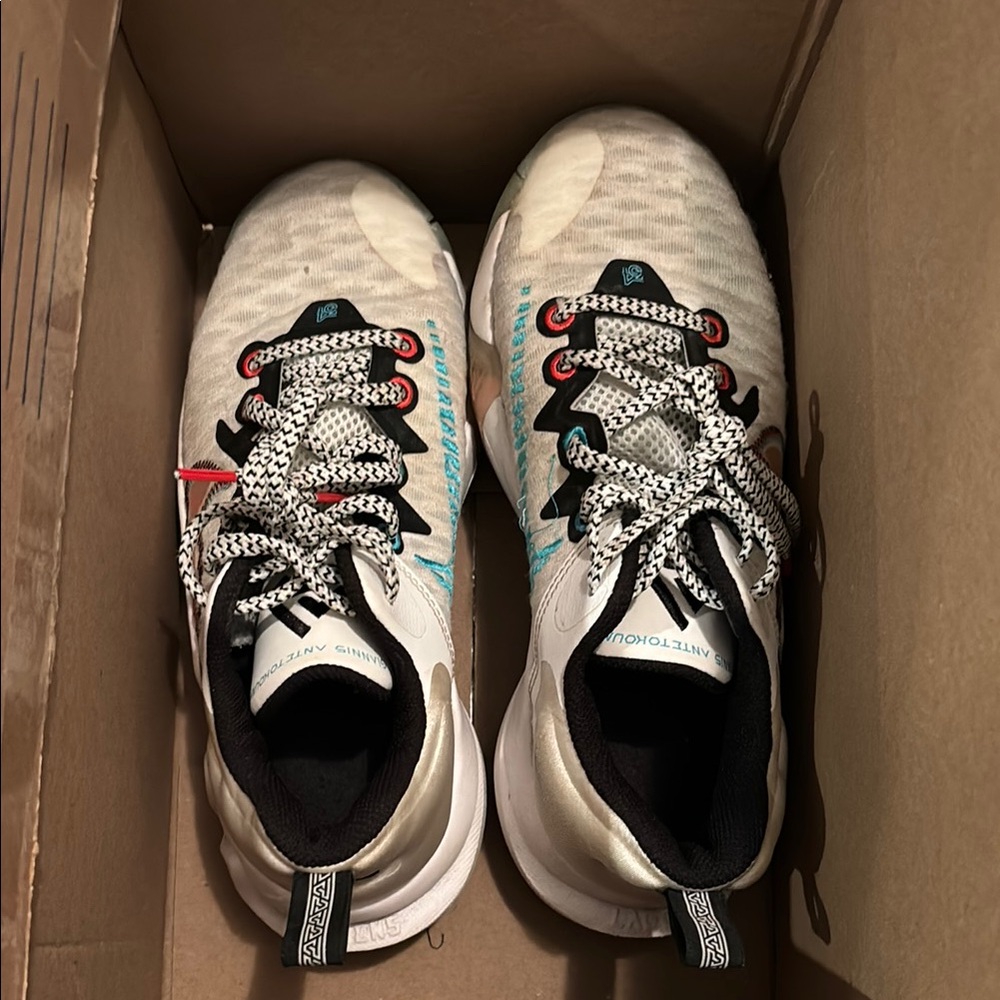 Nike Giannis Kids Athletic Shoes